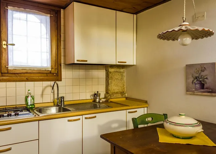 Porta Borsari Astori *