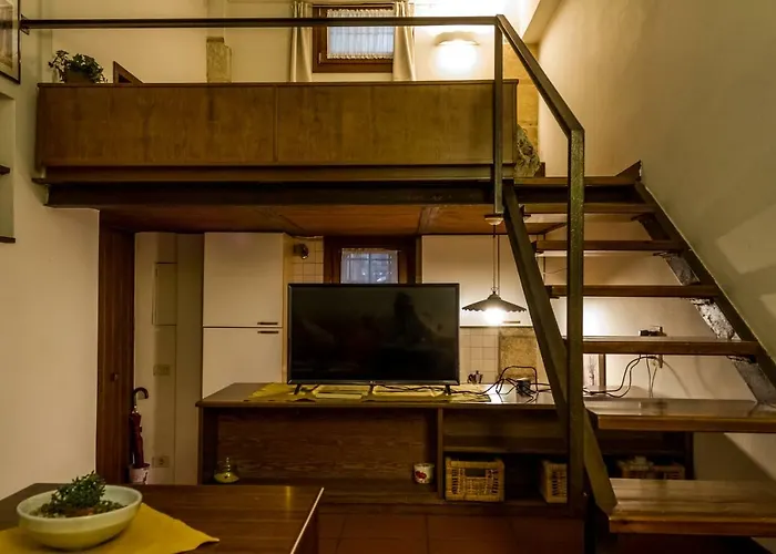 Porta Borsari Astori *